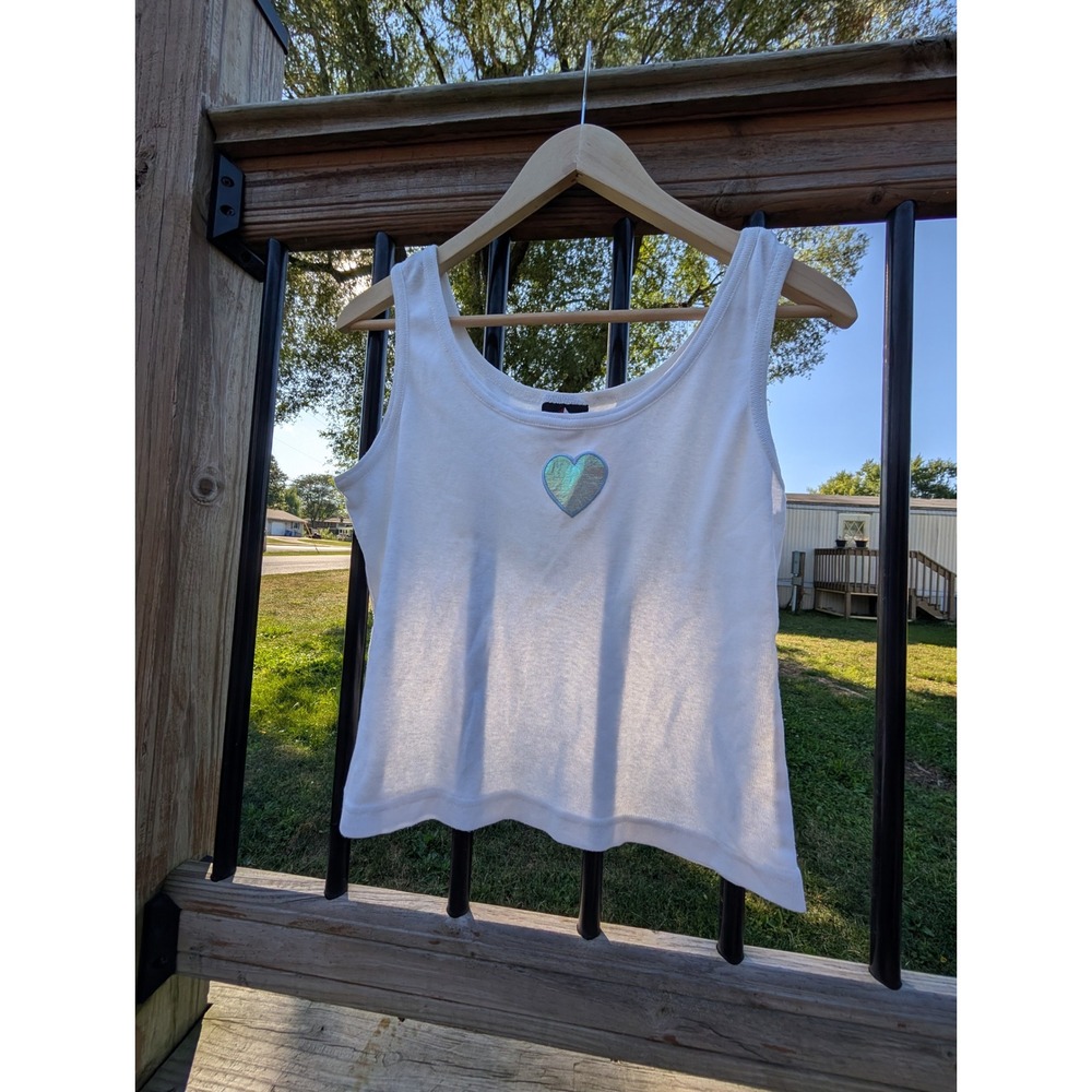 White Y2K No Boundaries Tank Top‎ Iridescent Heart Sleeveless Casual Everyday